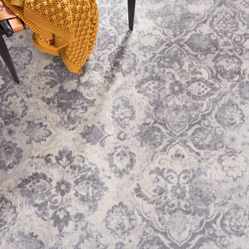 SAFAVIEH Brentwood Siru Traditional Rug
