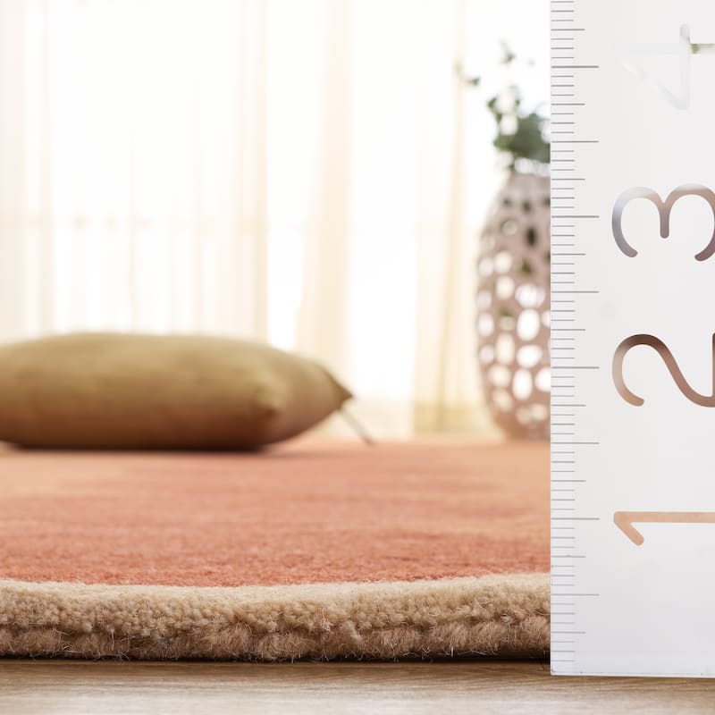 SAFAVIEH Handmade Metro Violetka Wool Rug