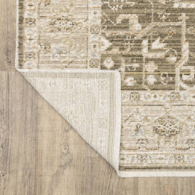 Style Haven Lucia Vintage Center Medallion Area Rug