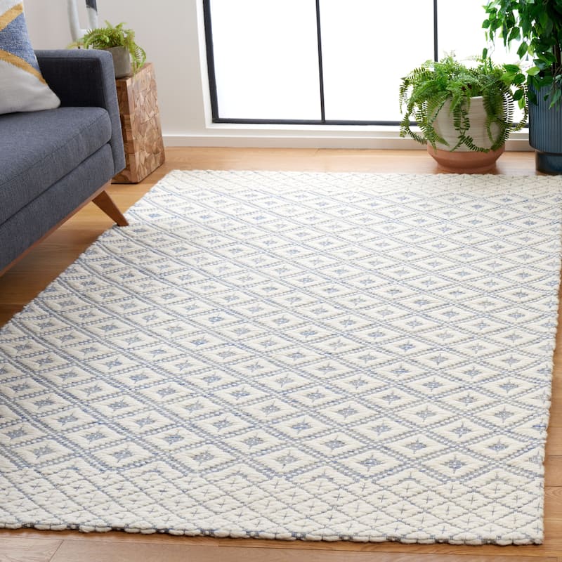 SAFAVIEH Handmade Marbella Gillette Boho Geometric Wool & Viscose - 3' x 5' - Blue/Ivory - Rectangle