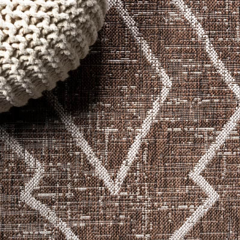 JONATHAN Y Derya Tribal Diamond Trellis Indoor/Outdoor Area Rug