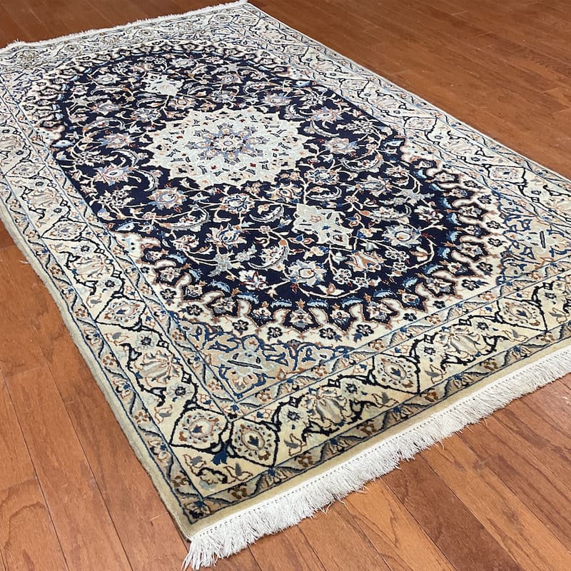 HERAT ORIENTAL Handmade Nain Wool & Silk Rug - 4' x 6'10"
