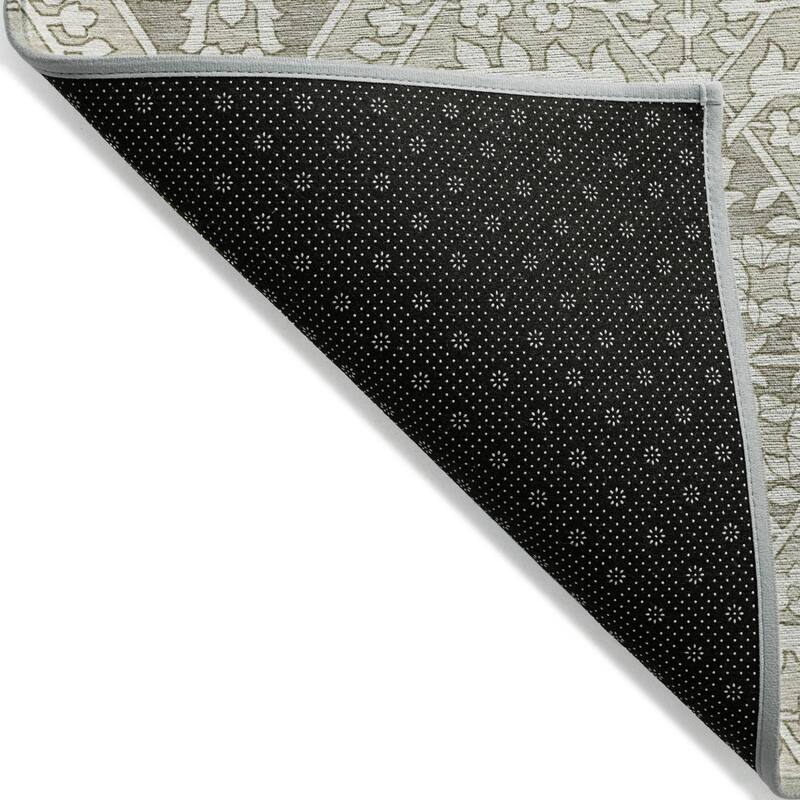 HomeRoots Floral Transitional Rectangle Outdoor Rug