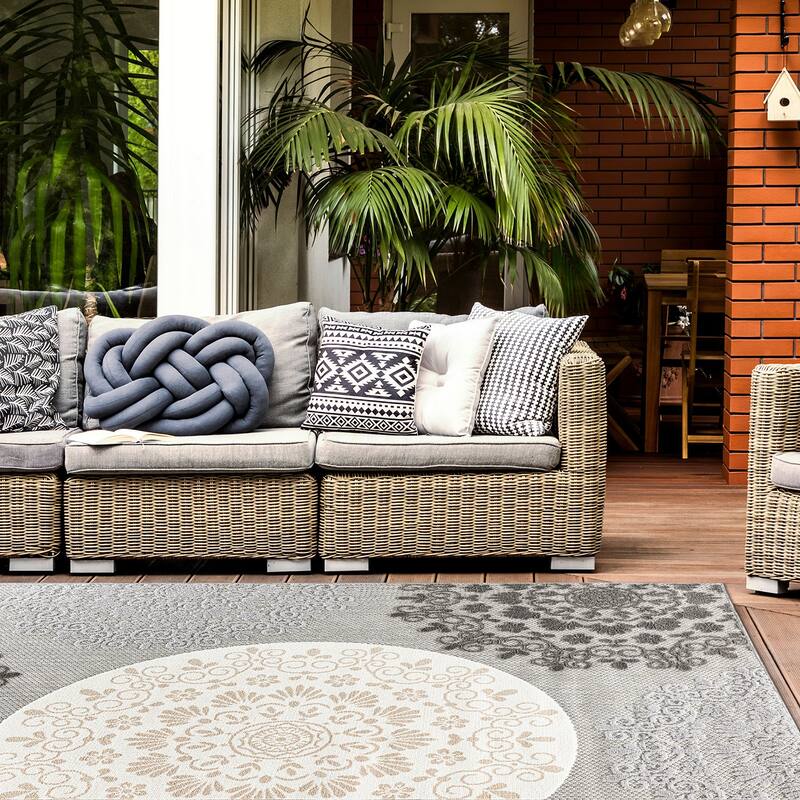 Verona Contemporary Floral Circles Indoor/Outdoor Area Rug