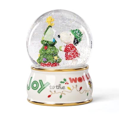 Lenox Snoopy Snow Globe