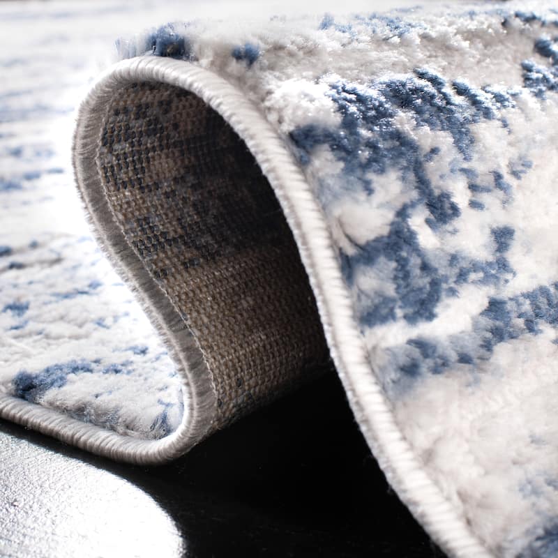 SAFAVIEH Amelia Modern Abstract Rug