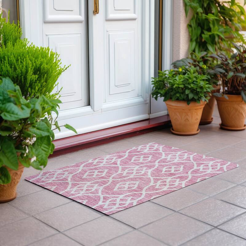 Machine Washable Indoor/ Outdoor Chantille Trellis Modern Rug - Pink - 1'8" x 2'6"