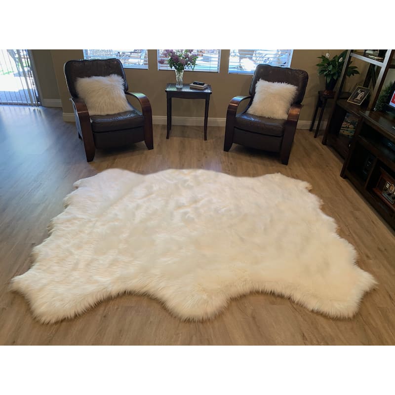Highland Select Natural Long Wool Sheepskin 6 Pelt Shag Rug - 5' x 5'5"