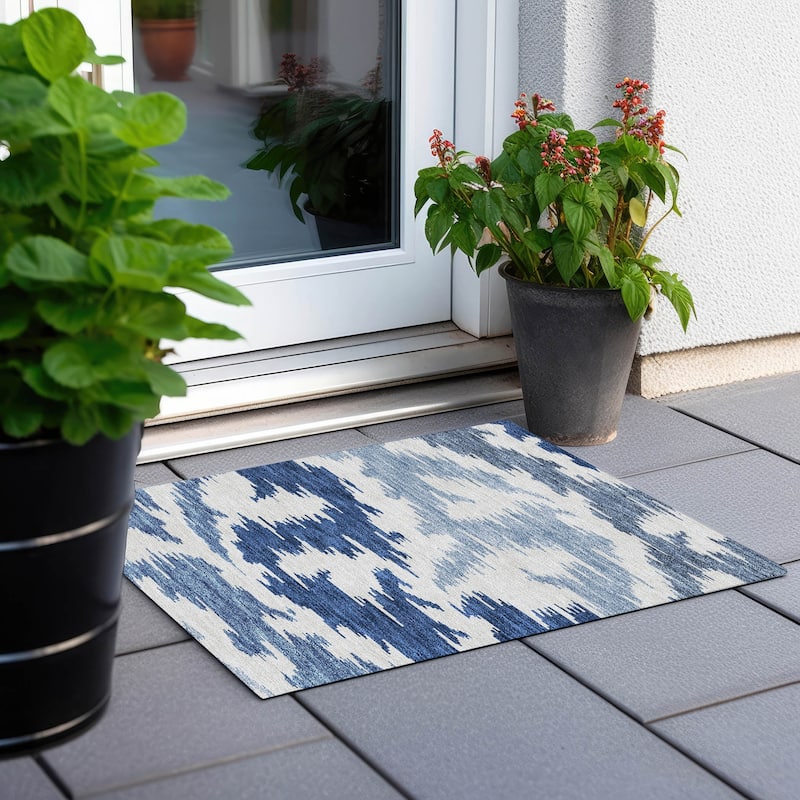 Machine Washable Indoor/ Outdoor Chantille Global Boho Rug - Navy - 1'8" x 2'6"