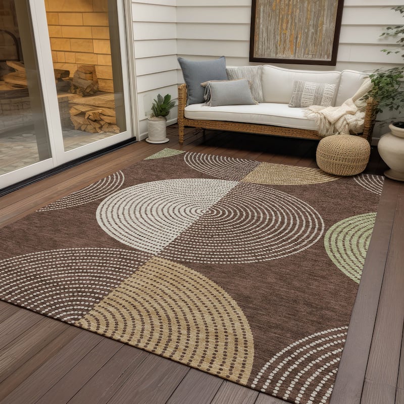 Machine Washable Indoor/ Outdoor Casual Circles Chantille Rug