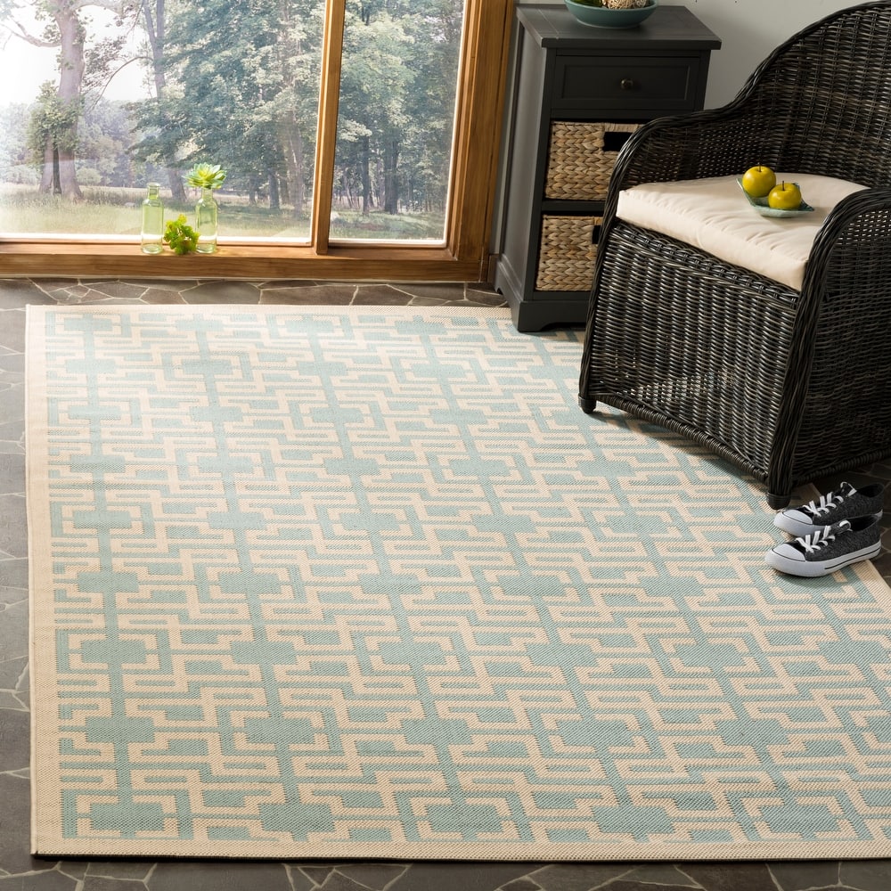 Martha Stewart by SAFAVIEH Hrissoula Indoor/ Outdoor Waterproof Rug