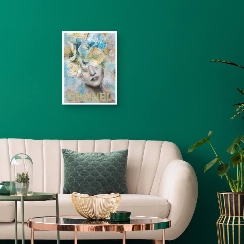 Aura Glam C Canvas Art Print