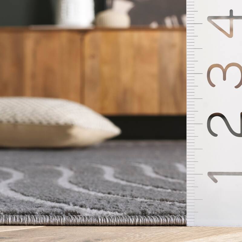 SAFAVIEH Saylor Madalina Modern Rug