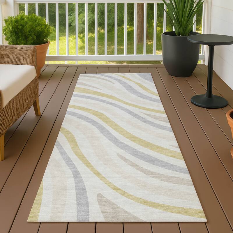 Machine Washable Indoor/ Outdoor Traditional Mimi Chantille Rug - Ivory - 2'3" x 7'6"