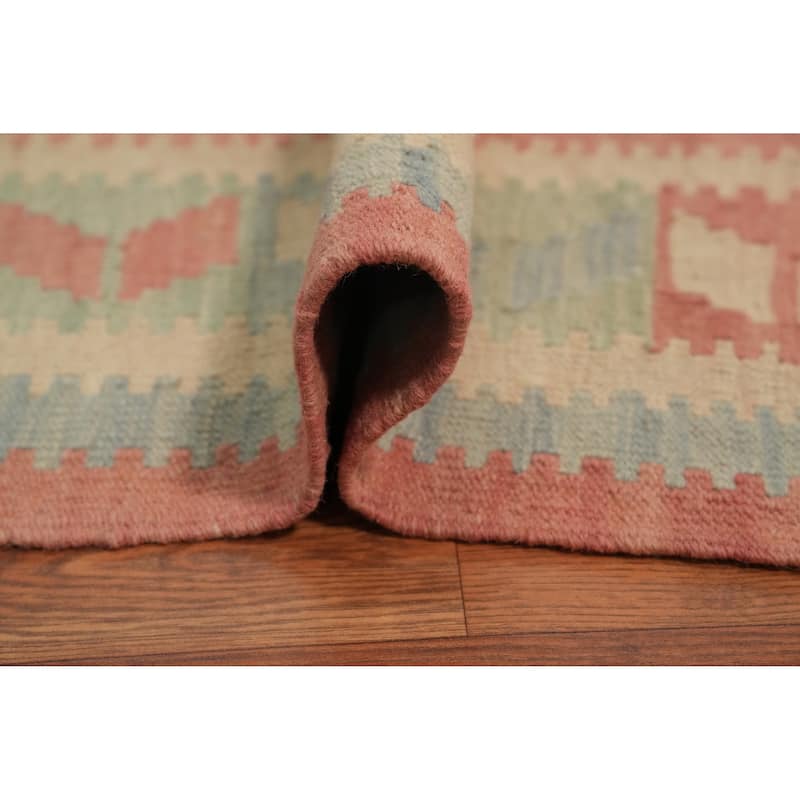 Hand Woven Southwestern Wool Blue Geometric Area Rug - 6' 2'' X 4' 3''