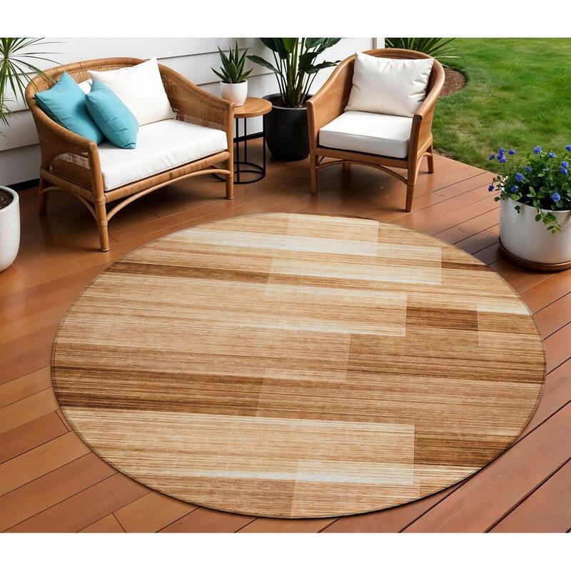HomeRoots Striped Transitional Rectangle Outdoor Rug - 8' Round