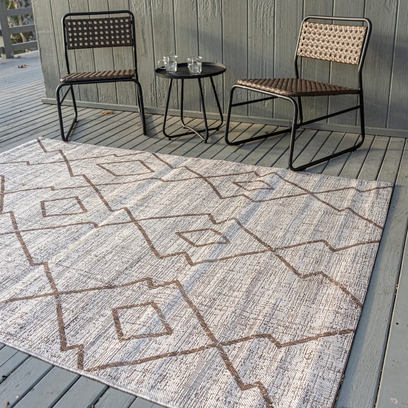 JONATHAN Y Derya Tribal Diamond Trellis Indoor/Outdoor Area Rug