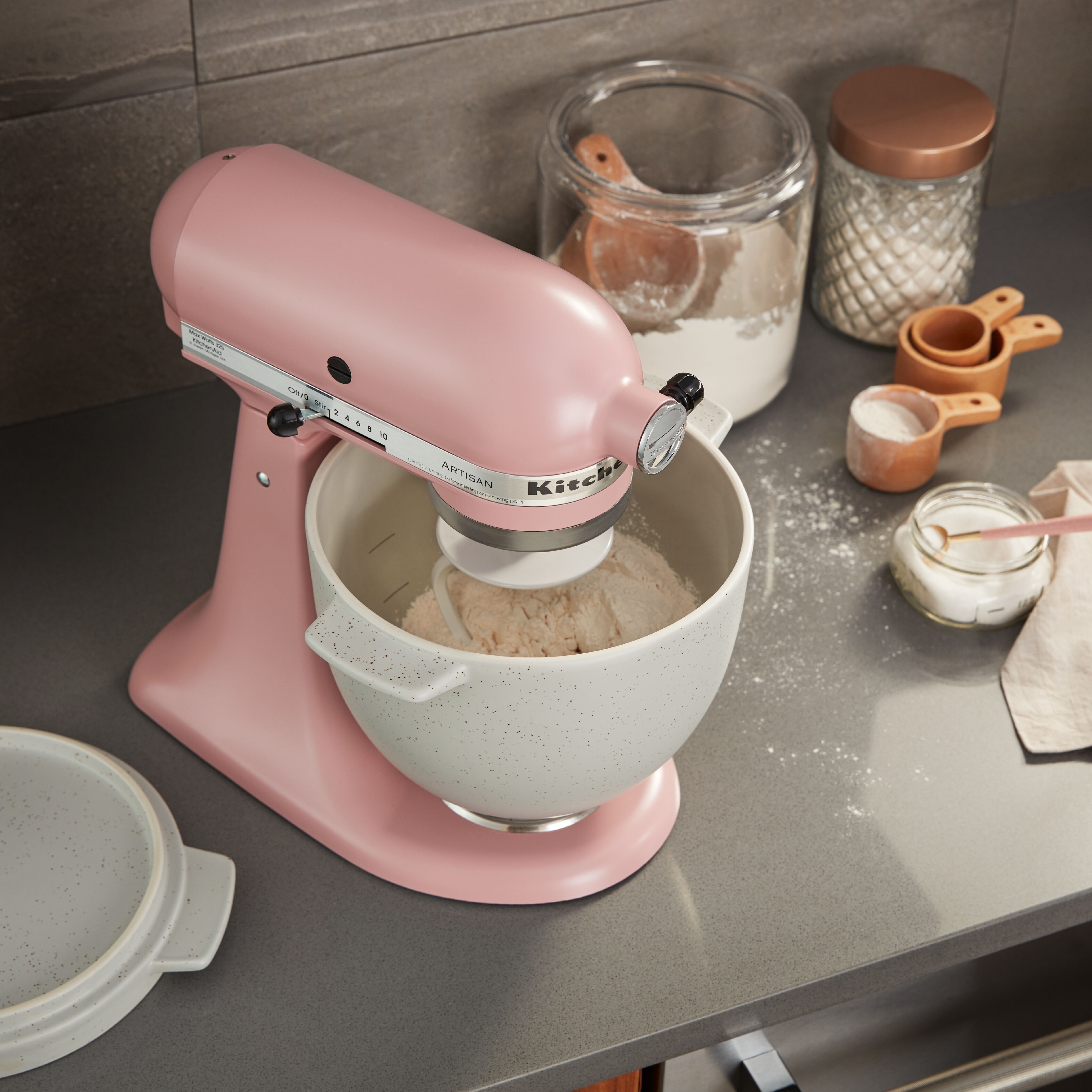 KitchenAid Artisan Series 5 Quart Tilt-Back Head Stand Mixer in