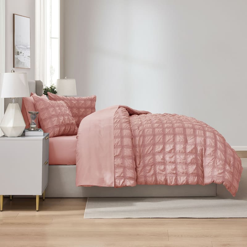Empyrean Modern Comforter Seer Sucker