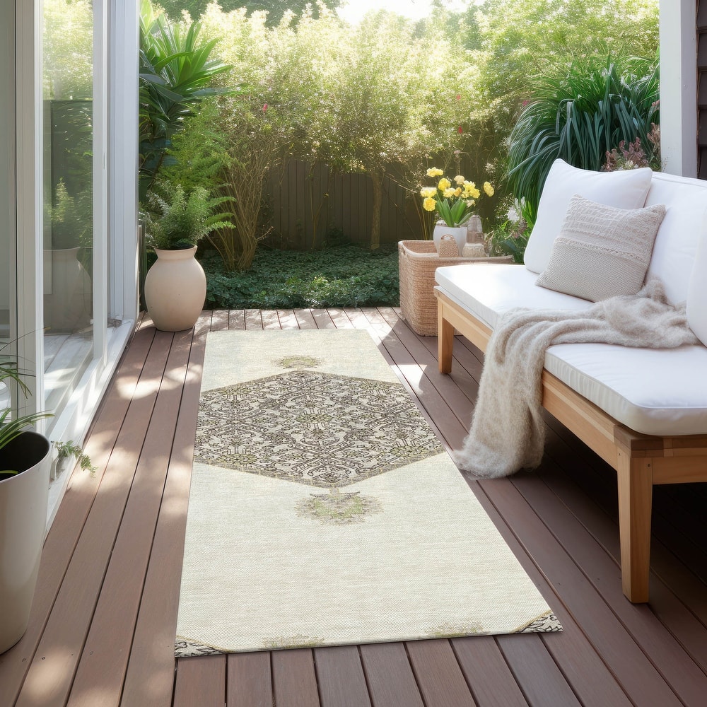 Machine Washable Indoor/ Outdoor Traditional Chantille Rug