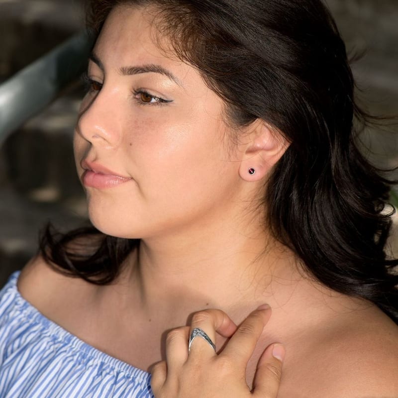 Curata 925 Sterling Silver or 14k Yellow Gold Plated Silver Hammered Abstract Chevron Ring