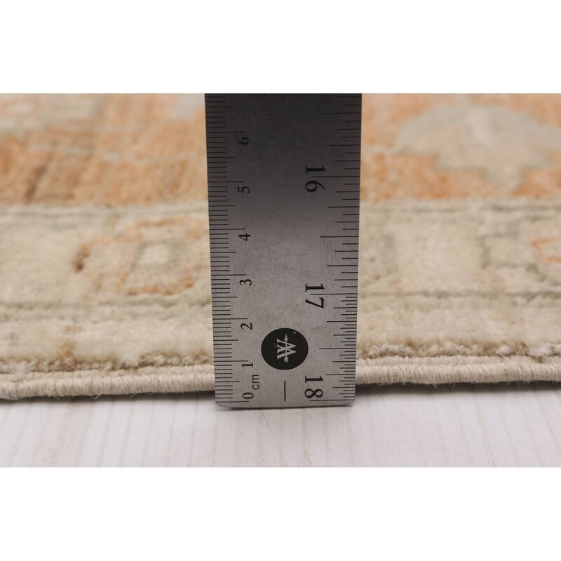 ECARPETGALLERY Hand-knotted Peshawar Oushak Ivory Wool Rug - 5'6 x 8'10