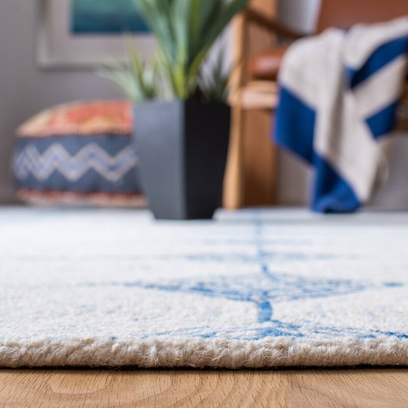 SAFAVIEH Handmade Abstract Bona Modern Wool Rug