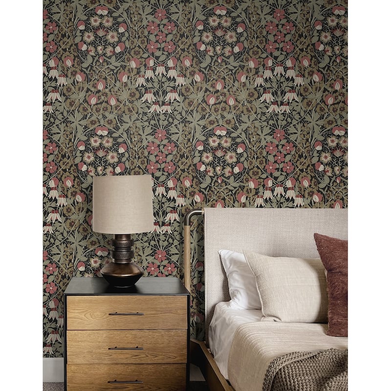 Seabrook Designs Tulip Garden Prepasted Wallpaper