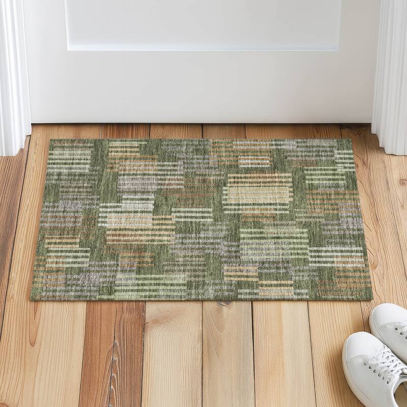 Machine Washable Indoor/ Outdoor Modern Pines Chantille Rug