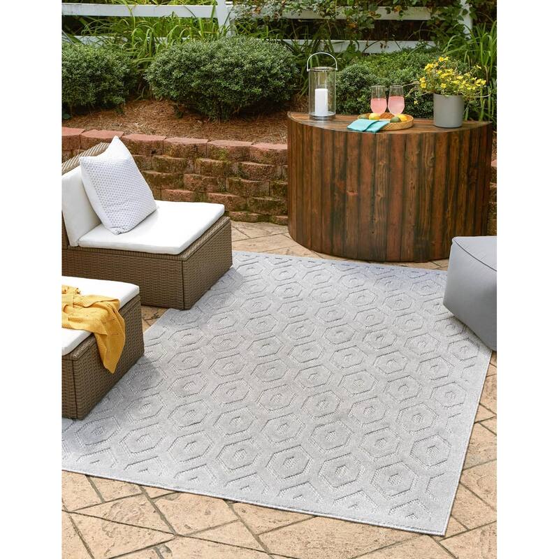 Outdoor Haversham Collection Area Rug - Grey - 4'x6'