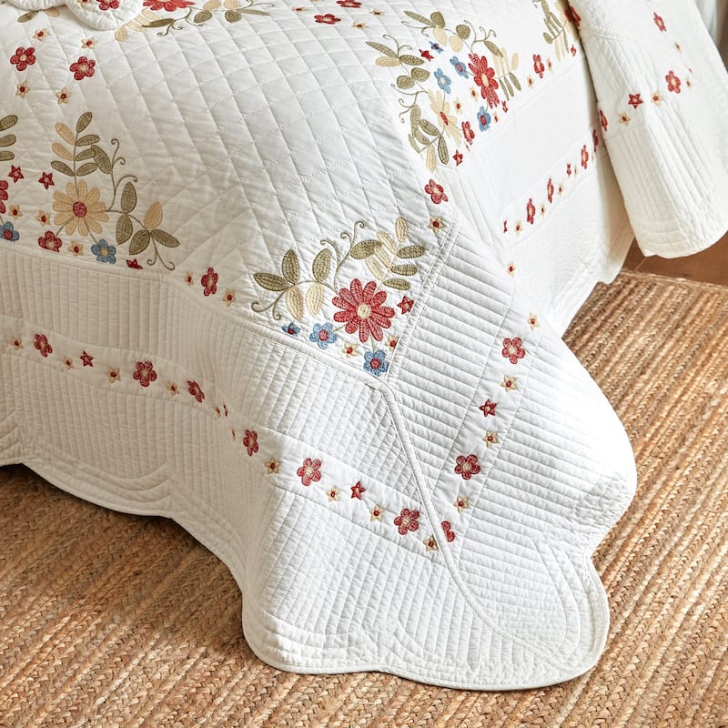 Classic Farmhouse Cotton Cottage Floral Quilt Bedspread Set
