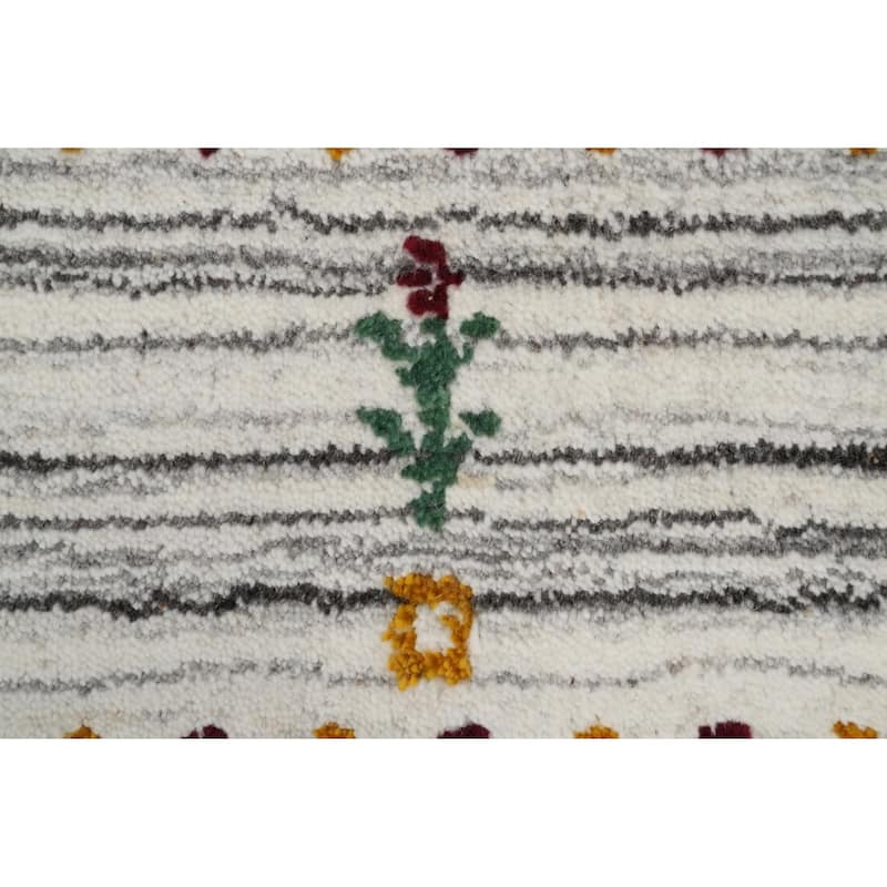 Hand Knotted Oriental 100% Wool Carpet Tribal Animal Pictorial Beige & Ivories Gabbeh Area Rug - 4' 11'' X 3' 0''