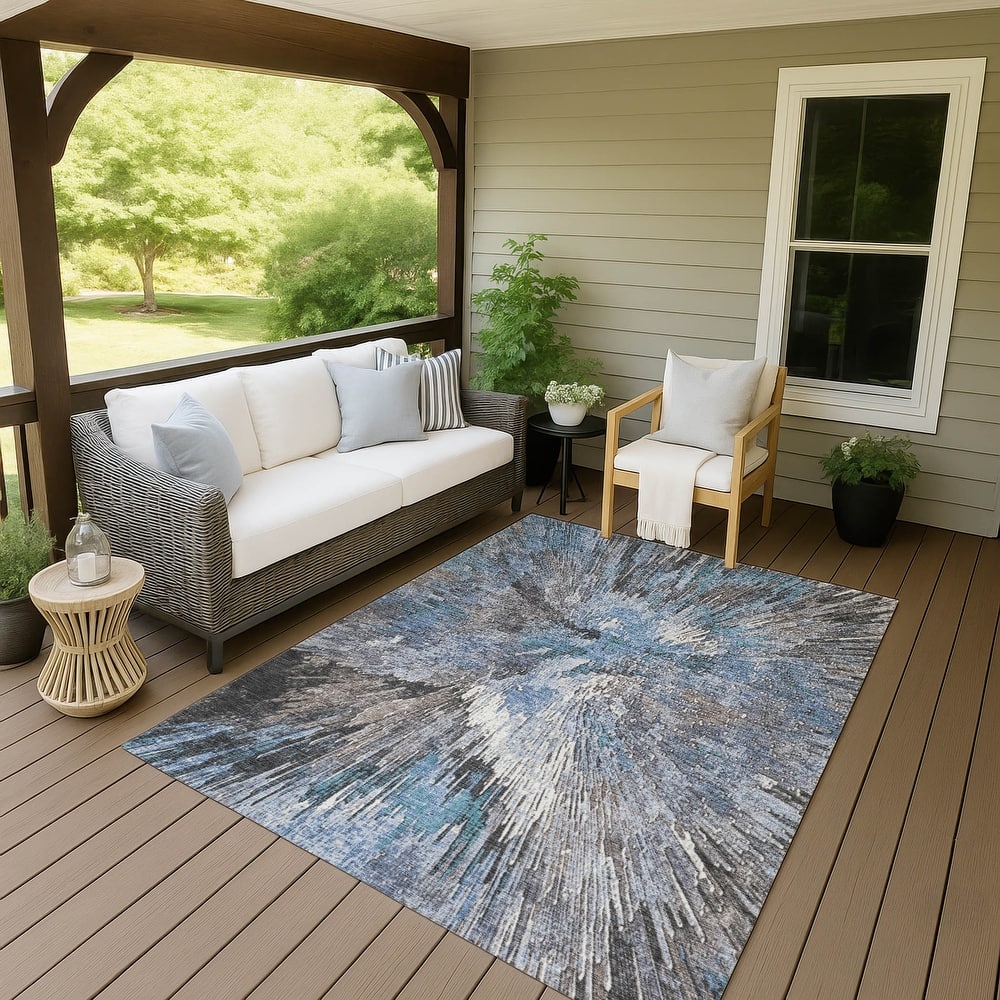 Machine Washable Indoor/ Outdoor Abstract Burst Chantille Rug