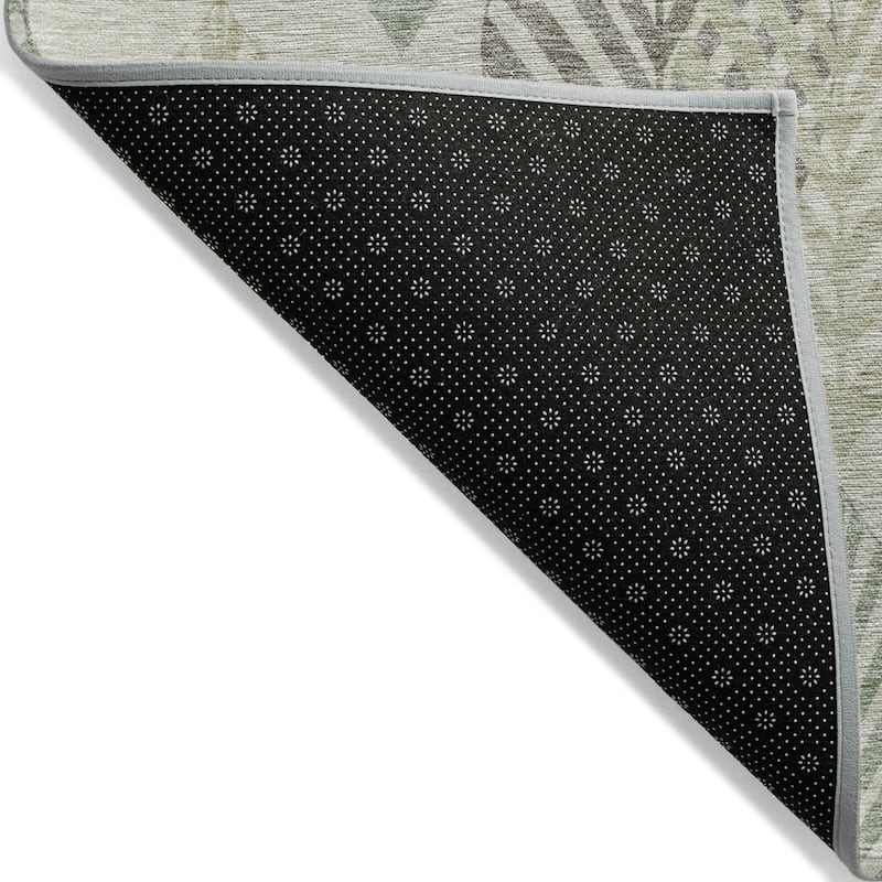 HomeRoots Floral Transitional Rectangle Outdoor Rug