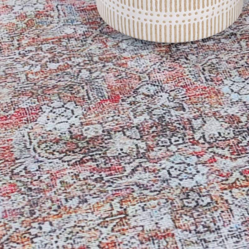 Superior Lottie Distressed Geometric Farmhouse Indoor Area Rug