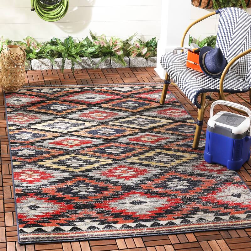 SAFAVIEH Montage Eithne Indoor/ Outdoor Waterproof Patio Backyard Rug