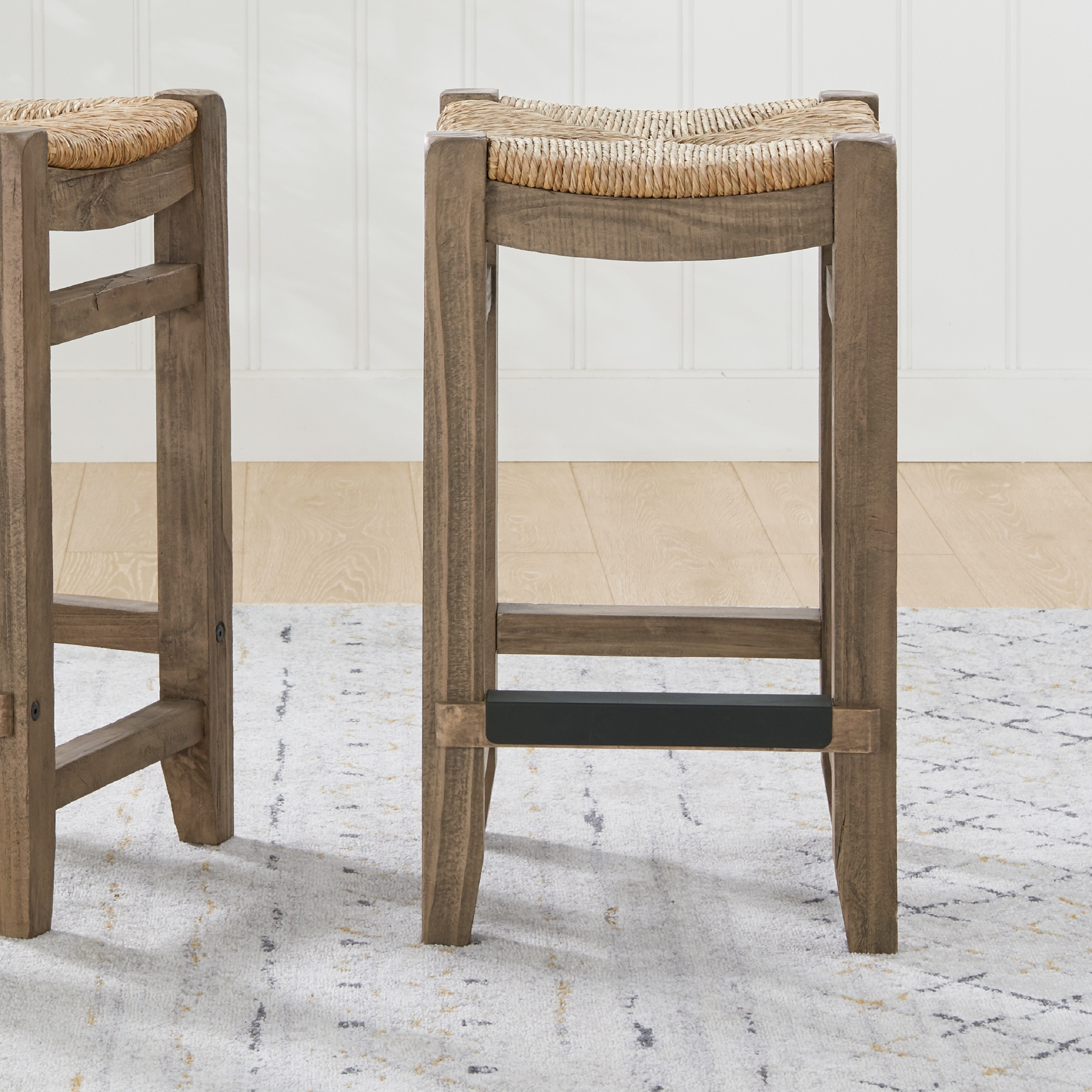 26 inch store wood bar stools
