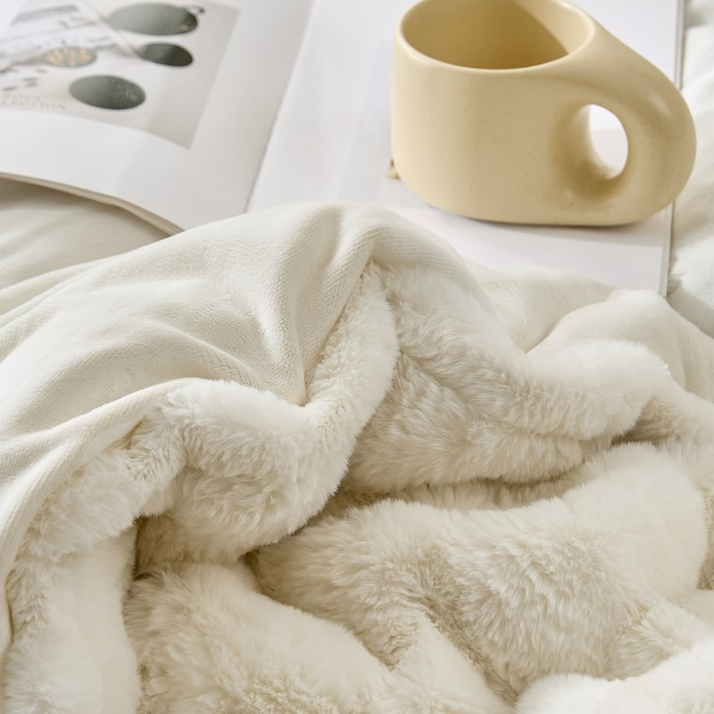Chunky Bunny® on a Snowday - Coma Inducer® Oversized Comforter Set - Plush Reverse - Fluffy White