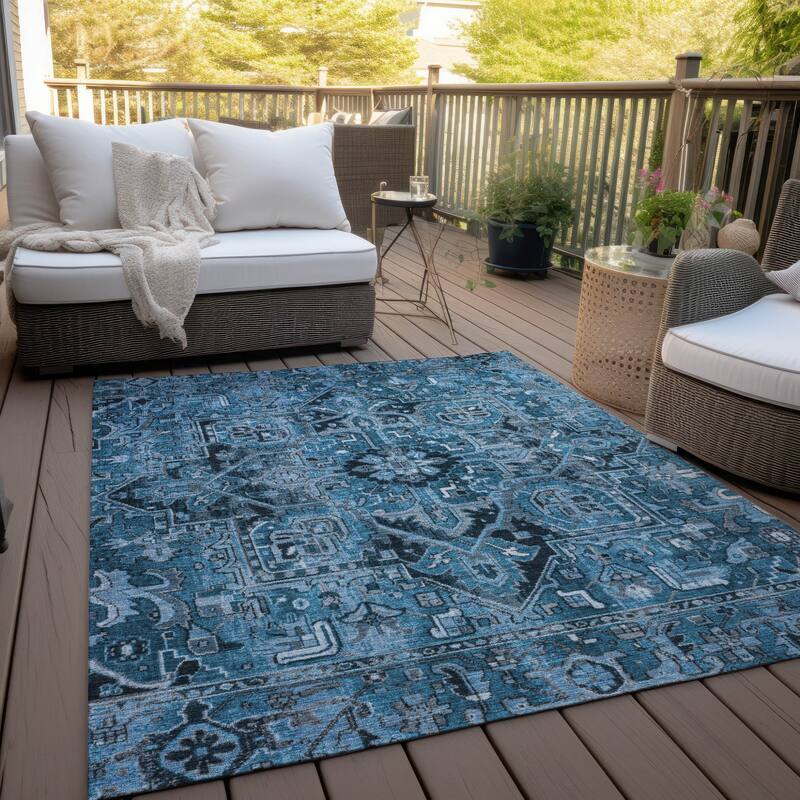 Beto Oriental Weather Resistant Refined Traditional Outdoor Rug