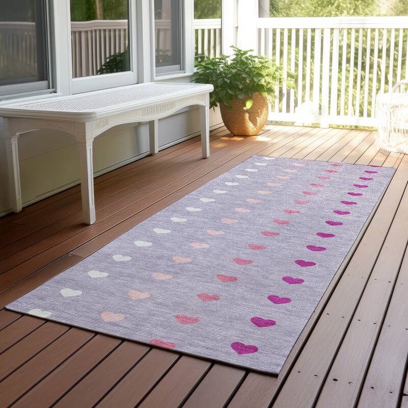 Machine Washable Indoor/ Outdoor Modern Hearts Chantille Rug - Lavender - 2'3" x 7'6"