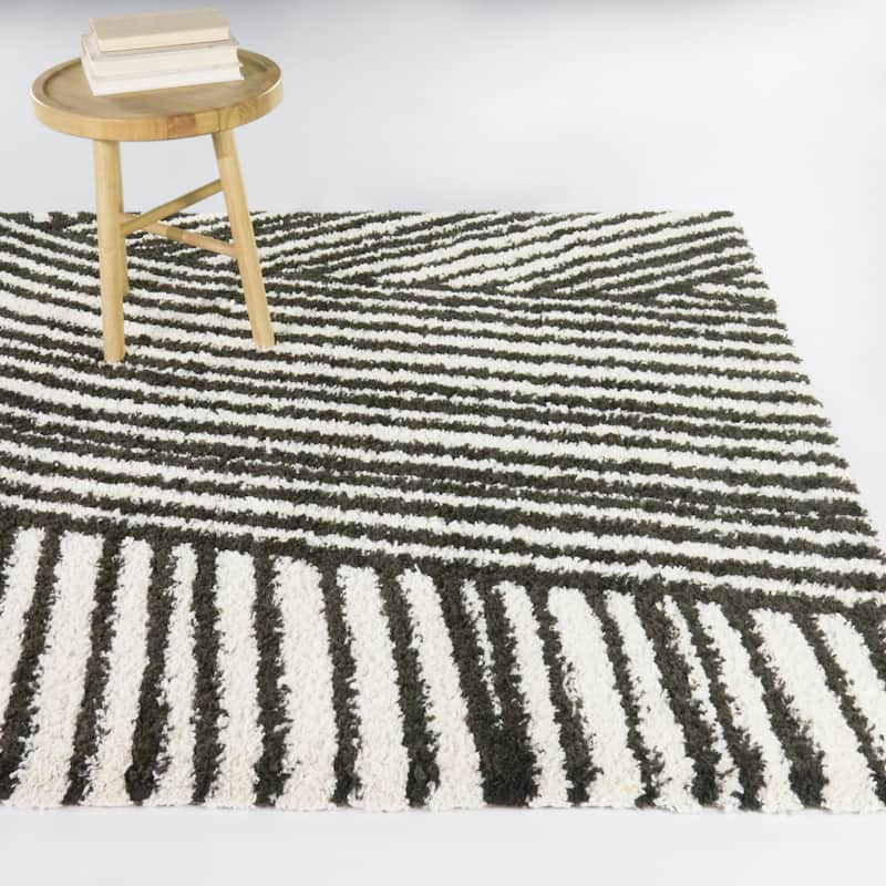 Avraham Abstract Stripe Shag Area Rug - Black - 5'3" x 7'