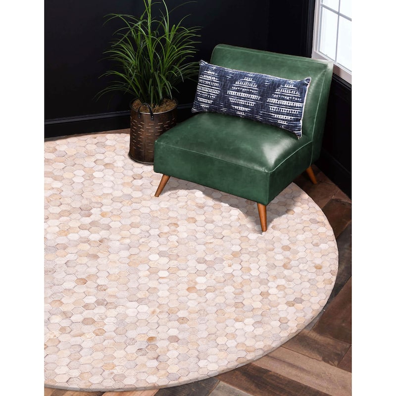 ECARPETGALLERY Handmade Cowhide Patchwork Ivory Leather Rug - 7' x 7'
