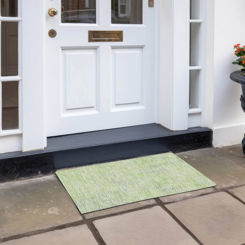 Machine Washable Indoor/ Outdoor Chantille Contemporary Maze Rug - Lime - 1'8" x 2'6"
