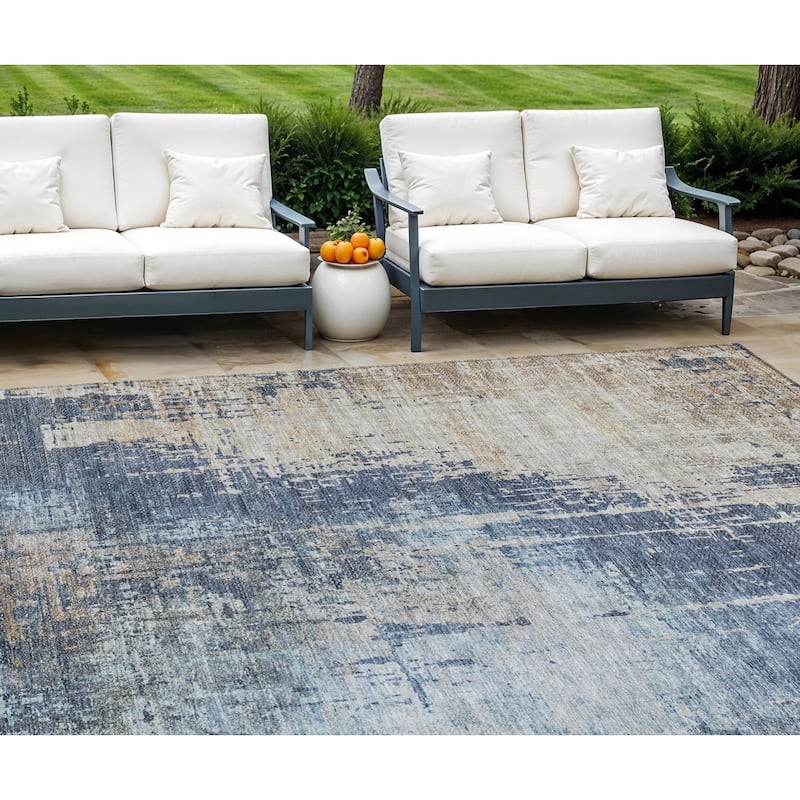 HomeRoots Abstract Transitional Rectangle Outdoor Rug - 8' X 10'