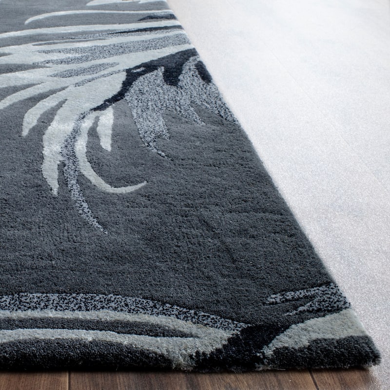 SAFAVIEH Handmade Allure Njomza Modern Floral Wool Rug