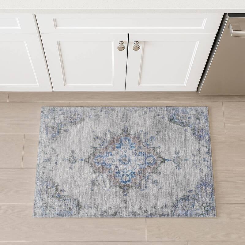 Machine Washable Indoor/ Outdoor Traditional Tabriz Chantille Rug