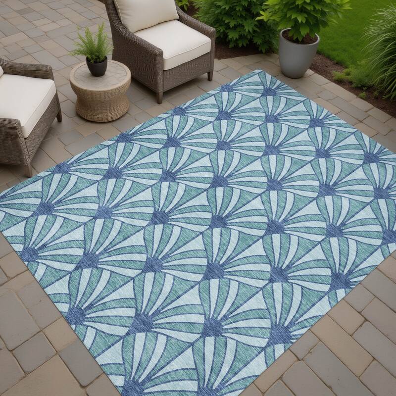 Machine Washable Indoor/ Outdoor Casual Kim Chantille Rug