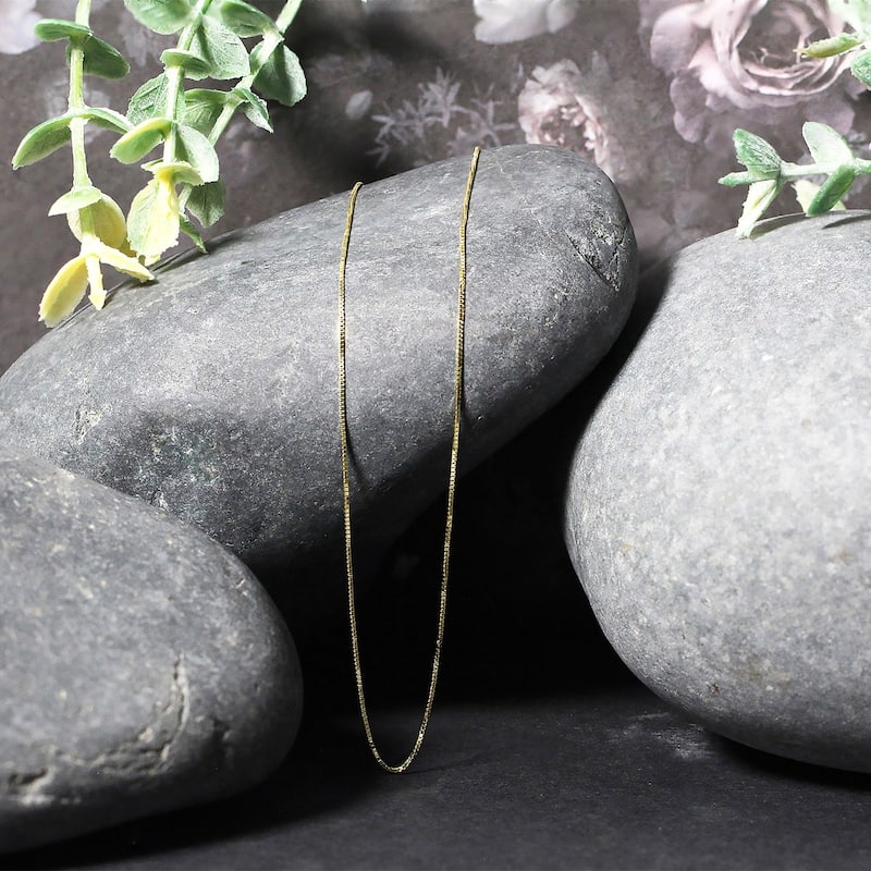 MayaMila 10k Yellow Gold Classic Box Chain 0.45mm