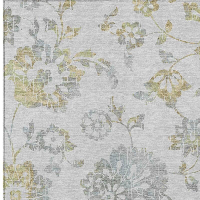 HomeRoots Floral Transitional Rectangle Outdoor Rug
