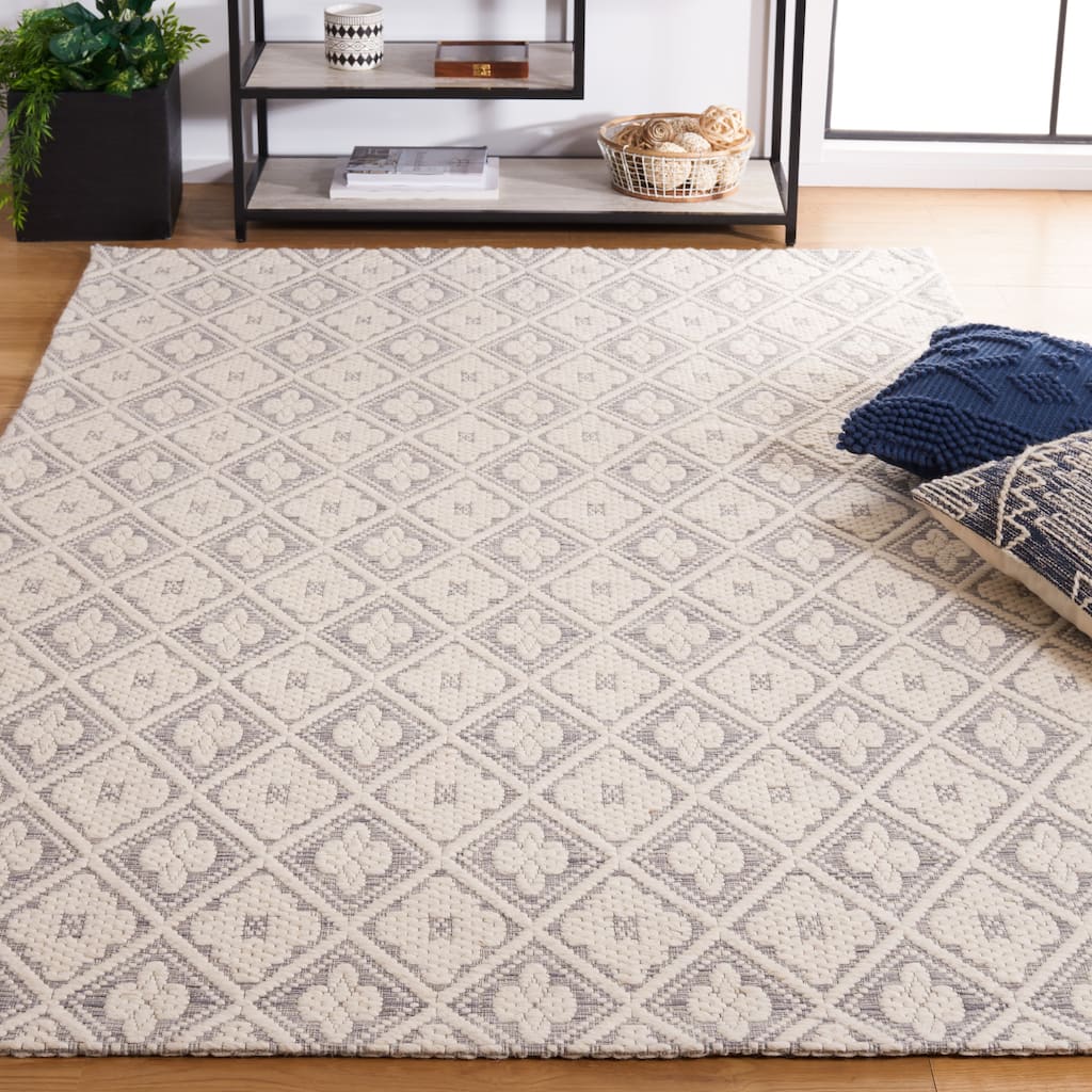 SAFAVIEH Handmade Marbella Aitana Modern Wool Rug